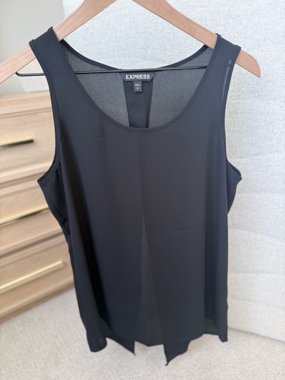 EXPRESS Black Sleeveless Tank Top Back Slit Blouse